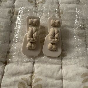NWT Tuckernuck Cream Rope Hudson Earrings